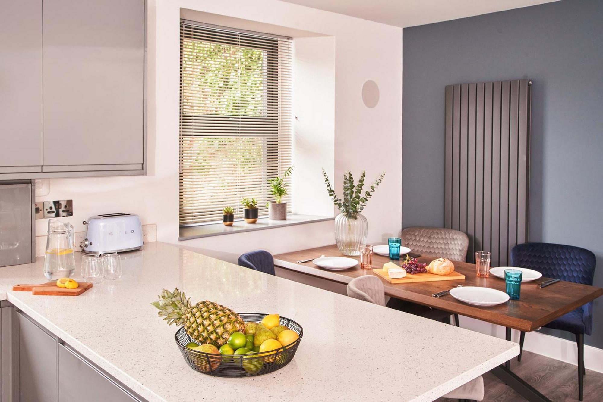 Harbour Breeze - Contemporary Waterside Bolthole On Torquay'S Iconic Marinaアパートメント エクステリア 写真